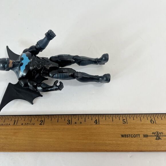 DC Batman Batwing 4-inch Action Figure DC 2021 Wave 3 Surprises Black W Blue - Picture 8 of 8